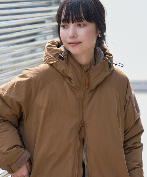 FREAK'S STORE(フリークスストア)の「NANGA × FREAK'S STORE/ナンガ 別注 HOODIE DOWN JACKET WOMEN’S/フーディ ダウンジャケット(ダウンジャケット/コート・レディース・ブラック/グレー/ブラウン・フリ-)」の11枚目の写真