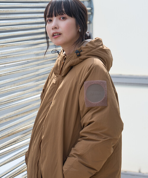 FREAK'S STORE(フリークスストア)の「NANGA × FREAK'S STORE/ナンガ 別注 HOODIE DOWN JACKET WOMEN’S/フーディ ダウンジャケット(ダウンジャケット/コート・レディース・ブラック/グレー/ブラウン・フリ-)」の13枚目の写真