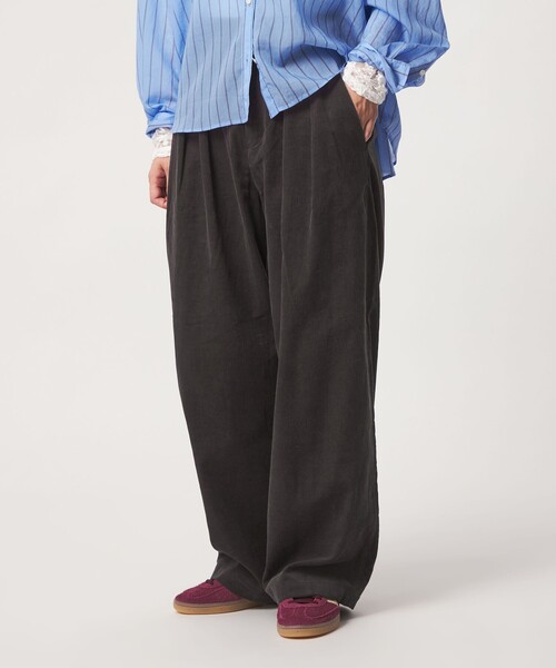 green label relaxing(グリーンレーベルリラクシング)の「【WEB限定】<at ease>コーデュロイ タック パンツ(その他パンツ・レディース・ナチュラル/ライトブルー/ダークグレー/ライトピンク・SHORT/38/36)」の12枚目の写真