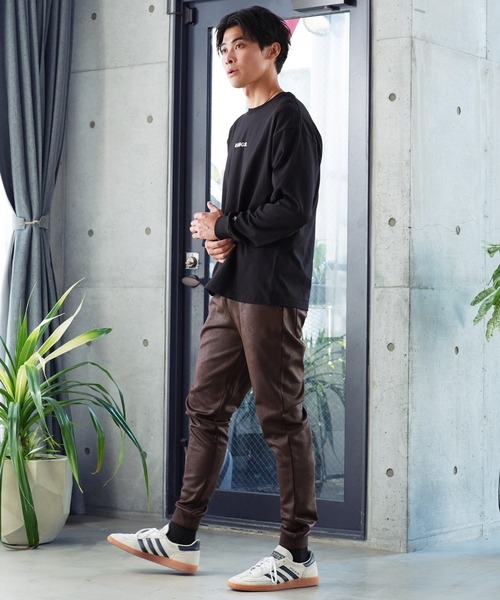 jiggys shop(ジギーズショップ)の「フェイクレザー ジャージ ジョガーパンツ(その他パンツ・メンズ・ブラック・MEDIUM/LARGE/X-LARGE)」の4枚目の写真