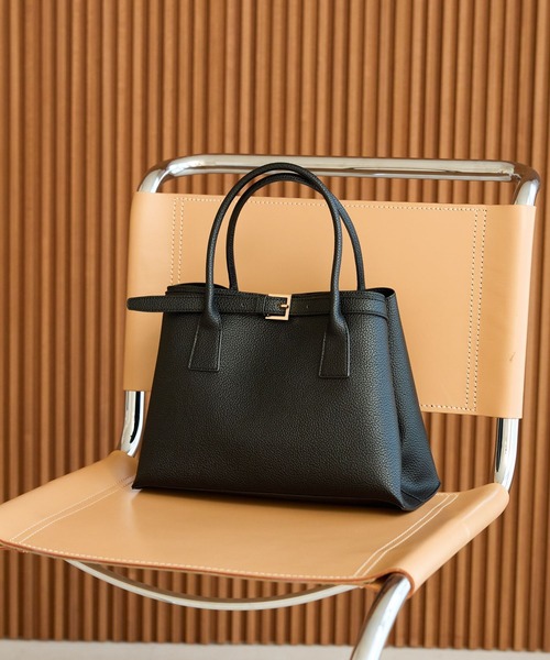 Andemiu(アンデミュウ)の「ベルトレザーBAG/1055985(トートバッグ・レディース・ブラック/ベージュ系その他・FREE)」の1枚目の写真