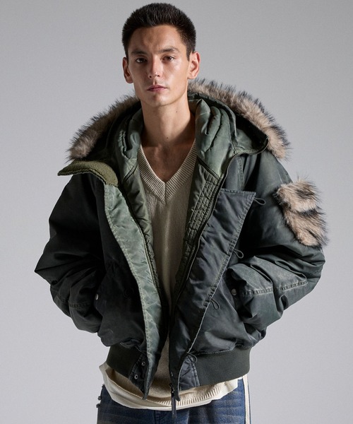 GRANCY(グランシー)の「【GRANCY】ファーポケットデザインフェードN2Bジャケット / Furpocket Design Faded N2B Jacket(ダウンジャケット/コート・メンズ・ブラック/カーキ・L/M/S)」の2枚目の写真