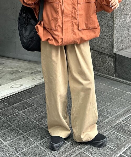 CPCM(シーピーシーエム)の「ツイルスケートパンツ(チノパンツ・レディース・ネイビー/ベージュ/ブラック・MEDIUM/LARGE)」の2枚目の写真