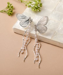 ◆◆金属アレルギー対応◆◆〈ecru〉スウィングバタフライピアス