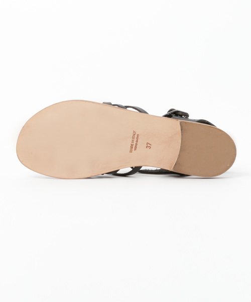 la jeune Boutique(ラジュンヌブティック)の「Fabio rusconi / 編み上げサンダル(サンダル・レディース・その他/ブラック・37)」の4枚目の写真