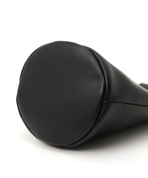 MOUSSY（マウジー）の「ONE HANDLE BAG（ショルダーバッグ・レディース・キャメル/ブラック/ピンク・FREE）」の7枚目の写真