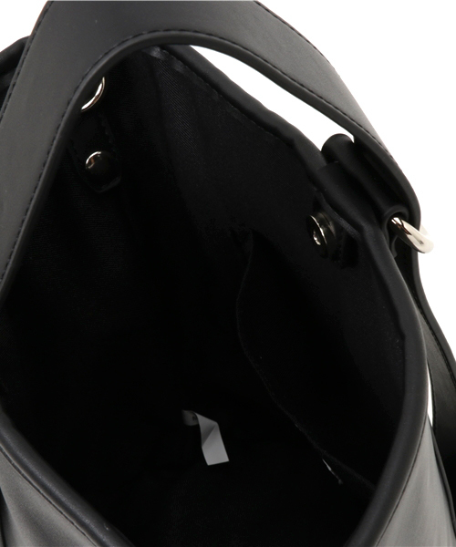 MOUSSY（マウジー）の「ONE HANDLE BAG（ショルダーバッグ・レディース・キャメル/ブラック/ピンク・FREE）」の9枚目の写真