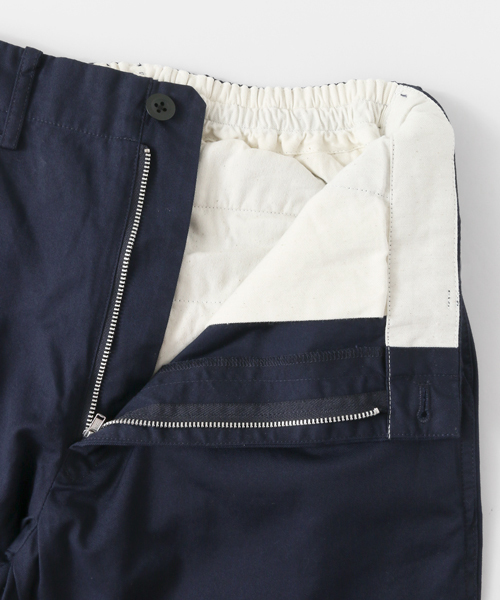 URBAN RESEARCH DOORS MENS(アーバンリサーチ ドアーズ メンズ)の「FORK&SPOON Downproof TaperedTrousers(その他パンツ・メンズ・オフホワイト/ゴールド/ネイビー・4/5)」の12枚目の写真