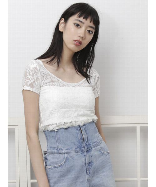 EMODA(エモダ)の「レースフィットミニマルトップ(Tシャツ/カットソー・レディース・マスタード/グリーン/ホワイト/ブラック・FREE)」の2枚目の写真