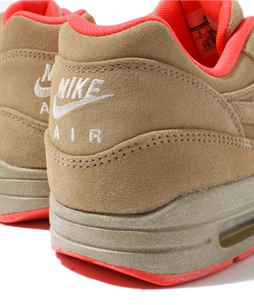 NIKE（ナイキ）の「2013 店舗限定 ナイキ エアマックス ミラノ NIKE AIR MAX 1 MILANO QS（スニーカー・メンズ・ベージュ・27cm/24cm/24.5cm/26.5cm/27.5cm/28cm/28.5cm）」の9枚目の写真
