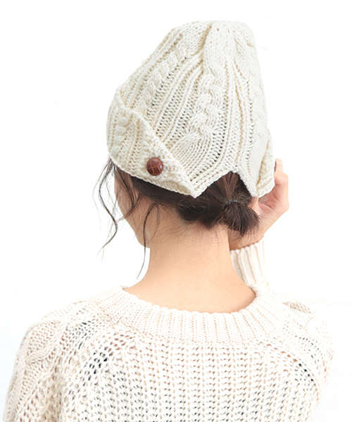 SESTO（セスト）の「ab18aw/後ろスリット入りニット帽（ニット