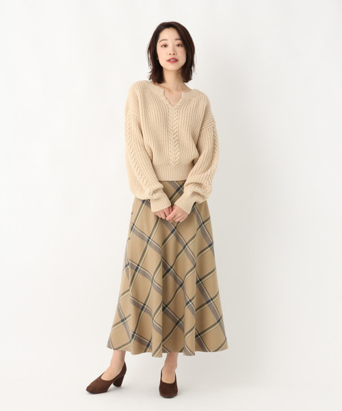 A part by（アパートバイ）の「TRチェックフレアロングスカート 802068（スカート・レディース・ベージュ/ネイビー/ベージュ系その他/ブルー系その他・MEDIUM/LARGE）」の21枚目の写真