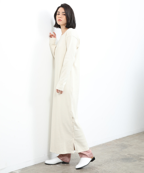 SALON adam et rope'(サロン アダム エ ロペ)の「ベアテレコスリットワンピース(ワンピース・レディース・チャコールグレー/オフホワイト・FREE)」の13枚目の写真