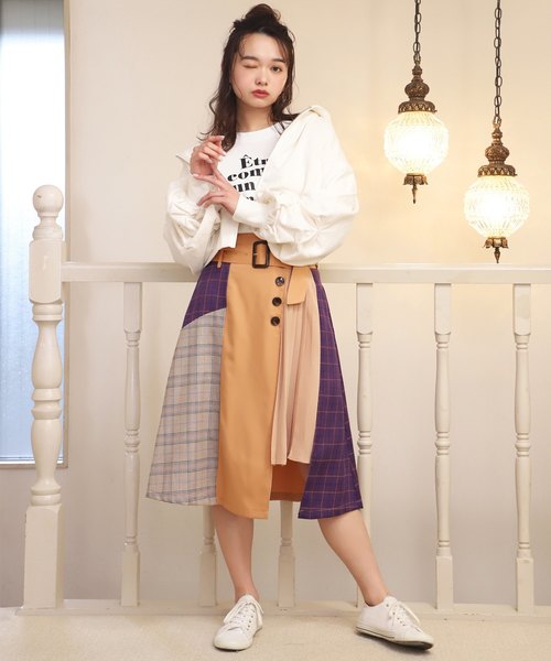 one after another NICE CLAUP（ワンアフターアナザーナイスクラップ）の「ロゴプリントTシャツ（Tシャツ/カットソー・レディース・ブラック/オフホワイト・FREE）」の9枚目の写真