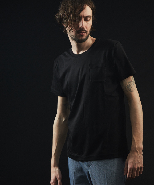 5351 POUR LES HOMMES(ゴーサンゴーイチプールオム)の「【クルーネック】プライマリースムース半袖Tシャツ(Tシャツ/カットソー・メンズ・ホワイト/チャコールグレー/ブラック・44/46/48/50)」の2枚目の写真