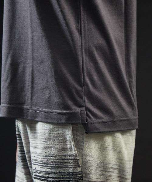 5351 POUR LES HOMMES(ゴーサンゴーイチプールオム)の「【クルーネック】プライマリースムース半袖Tシャツ(Tシャツ/カットソー・メンズ・ホワイト/チャコールグレー/ブラック・44/46/48/50)」の15枚目の写真