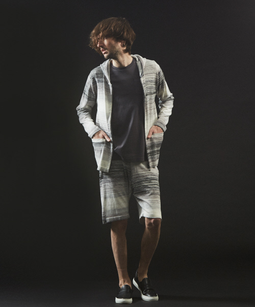5351 POUR LES HOMMES(ゴーサンゴーイチプールオム)の「【クルーネック】プライマリースムース半袖Tシャツ(Tシャツ/カットソー・メンズ・ホワイト/チャコールグレー/ブラック・44/46/48/50)」の14枚目の写真