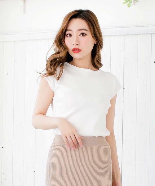 Julia Boutique（ジュリアブティック）の「フレンチスリーブトップス・カットソー/510434（Tシャツ/カットソー・レディース・ホワイト/ブラック/ベージュ/ネイビー/レッド/イエロー/グリーン/ラベンダー/オレンジ・ONE）」の2枚目の写真