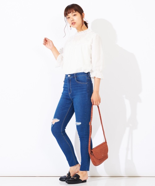 WEGO(ウィゴー)の「WEGO/デイリーハイウエストスラッシュスキニーパンツ(デニムパンツ・レディース・インディゴブルー/ダークインディゴブルー/ブラック・SMALL/LARGE/MEDIUM)」の6枚目の写真