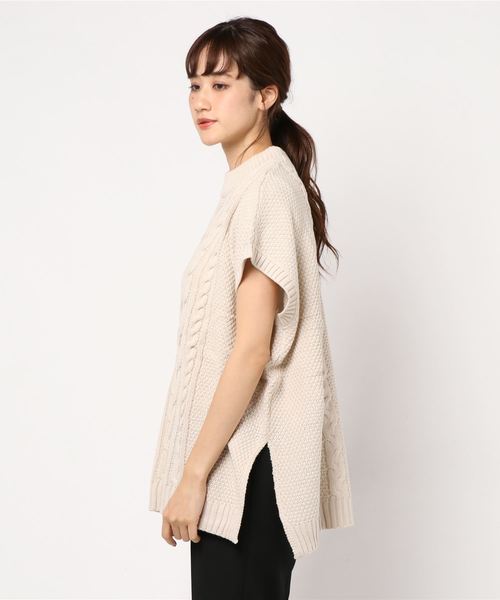 notch.（ノッチ）の「ハイネックケーブルニットベスト（ベスト・レディース・オフホワイト/チャコールグレー/ベージュ・M）」の4枚目の写真