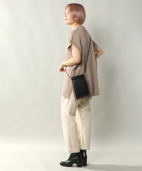 notch.（ノッチ）の「ハイネックケーブルニットベスト（ベスト・レディース・オフホワイト/チャコールグレー/ベージュ・M）」の13枚目の写真