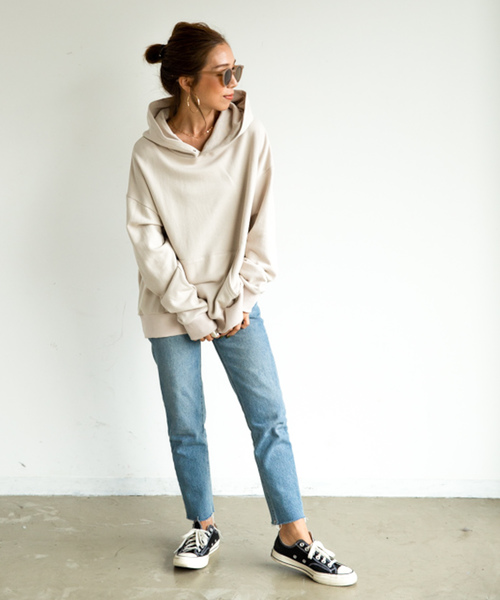 GRIEZ(グリーズ)の「【GRIEZ】ビックロゴバックプリントパーカー(パーカー・メンズ・ブラック/ナチュラル/パープル/オレンジ・MEDIUM/LARGE)」の5枚目の写真