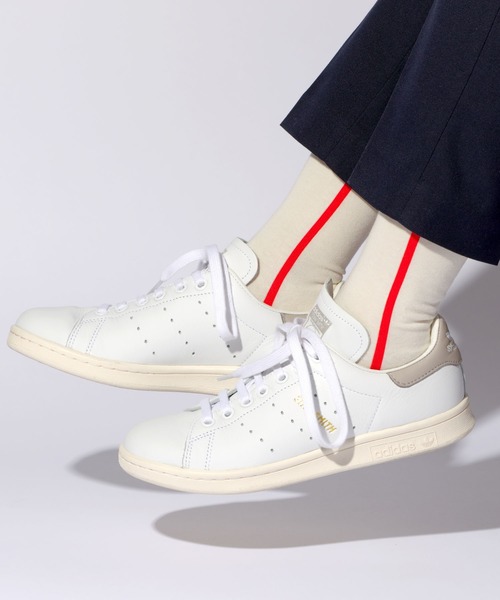 CHICSTOCKS（シックストックス）の「ラインソックス（ソックス/靴下・メンズ・ダークネイビー/ベージュ系その他2/グリーン系その他2/ベージュ系その他3/レッド系その他2/グレー系その他3/マスタード/カーキブラウン/ブルーグレー/ネイビー/バーガンディー/レッド系その他/ベージュ系その他/グレー/ブラック/グリーン系その他/ダークパープル/ピンク系その他/ブルー/グレー系その他/ヘザーチャコール/グレー系その他2/ホワイト系その他/ホワイト系その他2/ブラック系その他/ブラック系その他2/ダークグレー/アイボリー/ライトパープル/ブルー系その他2/ダークブラウン/ブルー系その他3/ブルー系その他4/ブルー系その他5/ベージュ系その他4/ホワイト系その他3/ヘザーグレー/ターコイズブルー/オレンジ系その他/ホワイト系その他4/ブルー系その他6/レッド/グレイッシュベージュ/グリーン系その他3/ブラック系その他3/ネイビー系1/グレー系その他4/ベージュ系その他5/ホワイト系その他5/グレイッシュブルー/ホワイト系2/ホワイト系1/ブラウン系その他/ベージュ系その他6/ネイビー系2/ターメリック/グリーン系その他4/グレー系その他5/ベージュ系その他7/グリーン系その他5/グレー系その他6/ブルー系その他7/フューシャピンク/エメラルドブルー/ブラウン×イエロー/ブラウン系その他2/イエロー×グリーン/ブルー系その他/ブラウン系その他3/ブラウン系その他4/ダークブルー/ホワイト系その他6/ウッド/パープル系その他/オレンジ/ブラック×シルバー/ブラウン系その他5/グレー系その他7/ホワイト系その他7/杢グレー/カーキ系/イエロー系/ブラウン/ダークインディゴブルー/ダークグリーン・SMALL/MEDIUM/LARGE）」の3枚目の写真