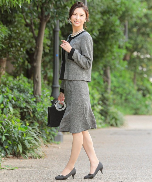 Fashion Letter(ファッションレター)の「入学式用3点セットスカートスーツ(スーツセット・レディース・ベージュ/ネイビー/グレー・M/L/XL)」の6枚目の写真