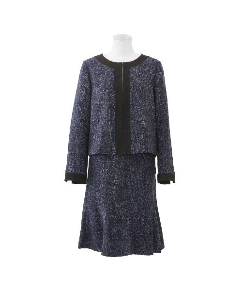 Fashion Letter(ファッションレター)の「入学式用3点セットスカートスーツ(スーツセット・レディース・ベージュ/ネイビー/グレー・M/L/XL)」の4枚目の写真