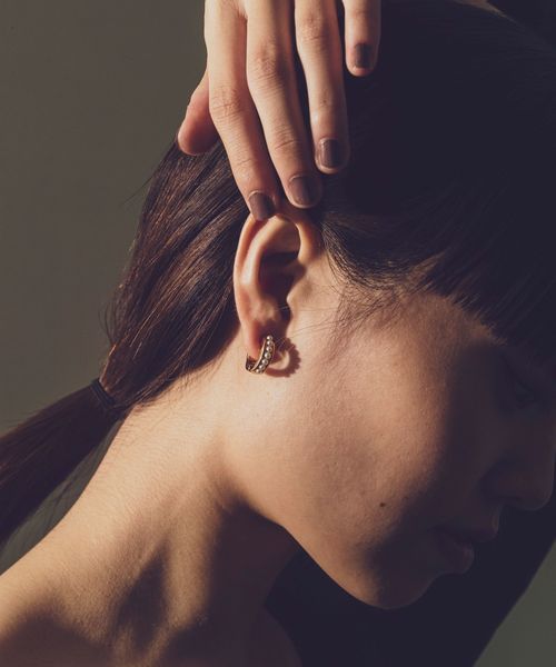 ete（エテ）の「○ハグイヤリング パール（イヤリング）」 - WEAR 