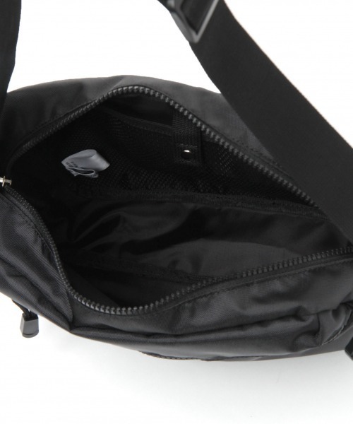 GLOBAL WORK（グローバルワーク）の「撥水スクエアショルダー/861847（ショルダーバッグ・レディース・ホワイト/その他/ブラック/ブラウン・FREE）」の17枚目の写真