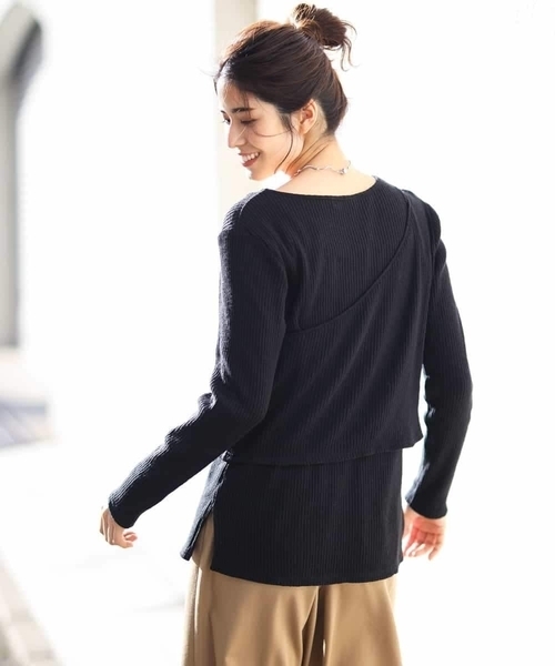 a.v.v(アーヴェヴェ)の「レイヤードカットソー(Tシャツ/カットソー・レディース・ブラック/ベージュ・34/38/36/40/42)」の6枚目の写真