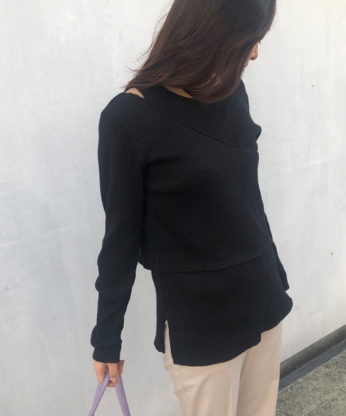 a.v.v(アーヴェヴェ)の「レイヤードカットソー(Tシャツ/カットソー・レディース・ブラック/ベージュ・34/38/36/40/42)」の2枚目の写真