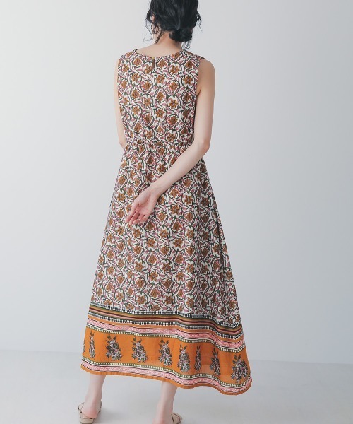 Bou Jeloud（ブージュルード）の「Made in INDIA◆オリエンタル柄・パネル柄・リゾート柄ノースリーブリゾートマキシワンピース（ワンピース・レディース・イエロー/グリーン/ブラウン・38）」の22枚目の写真