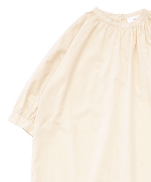 select MOCA(セレクトモカ)の「フロントギャザースタンドカラーシャツワンピース/コットンビックシルエットワンピース(ワンピース・レディース・ブラック/ライトベージュ・FREE)」の17枚目の写真