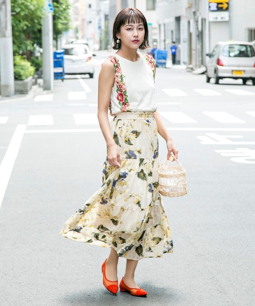 MILLION CARATS（ミリオンカラッツ）の「花レースカットソータンクトップス（Tシャツ/カットソー・レディース・グレー/ブルー系その他/ネイビー/ブラック系その他/オフホワイト/グレー系その他/ホワイト系その他/ブラック・FREE）」の19枚目の写真