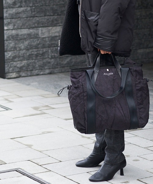 yoccatta TOKYO（ヨカッタトウキョウ）の「yoccatta TOKYO/ヨカッタトーキョー 【AIRBACK/エアバック】2wayトートバッグ M  <MADE IN JAPAN>（トートバッグ・メンズ・ホワイト/ブラック/ベージュ/シルバー・FREE）」の3枚目の写真