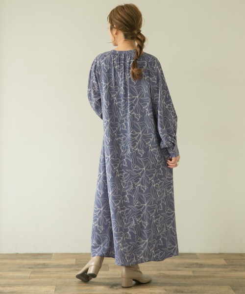 ITEMS URBANRESEARCH（アイテムズ アーバンリサーチ）の「花柄プリント