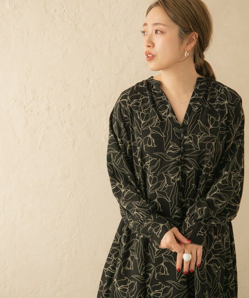 極美品♪かぐれ アーバンリサーチ プリントピンタックワンピース 花柄 かぐれ（カグレ）の「プリントピンタックワンピース（ワンピース