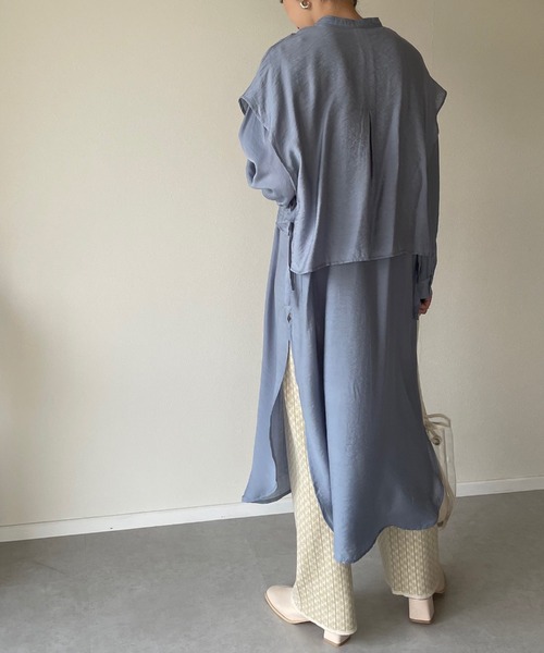 y/m by misato（イムバイミサト）の「レイヤードシアーシャツワンピース（シャツワンピース・レディース・ブルー/オフホワイト/ベージュ・FREE）」の11枚目の写真