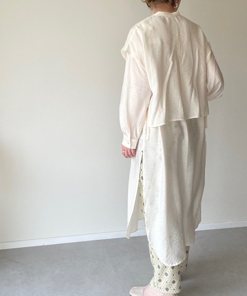 y/m by misato（イムバイミサト）の「レイヤードシアーシャツワンピース（シャツワンピース・レディース・ブルー/オフホワイト/ベージュ・FREE）」の10枚目の写真