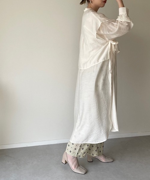 y/m by misato（イムバイミサト）の「レイヤードシアーシャツワンピース（シャツワンピース・レディース・ブルー/オフホワイト/ベージュ・FREE）」の5枚目の写真