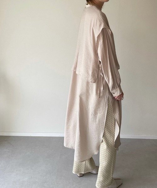 y/m by misato（イムバイミサト）の「レイヤードシアーシャツワンピース（シャツワンピース・レディース・ブルー/オフホワイト/ベージュ・FREE）」の21枚目の写真