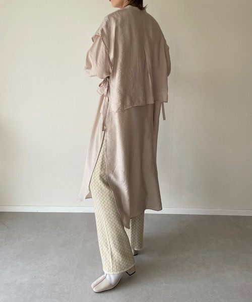 y/m by misato（イムバイミサト）の「レイヤードシアーシャツワンピース（シャツワンピース・レディース・ブルー/オフホワイト/ベージュ・FREE）」の22枚目の写真