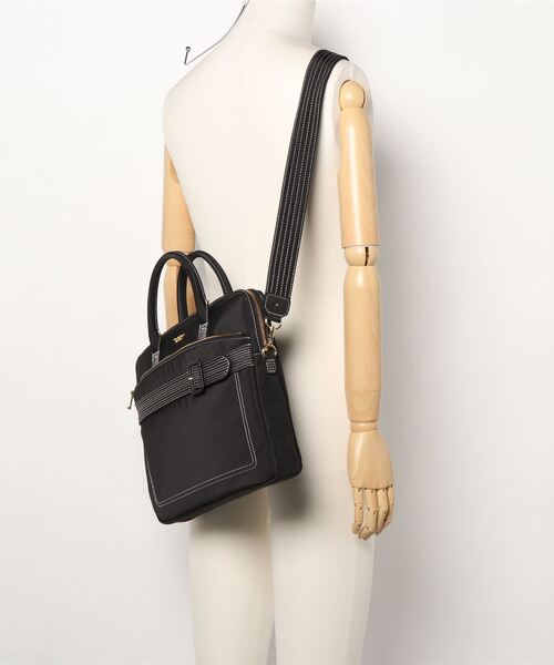 Samantha Thavasa Petit Choice（サマンサタバサ　プチチョイス）の「ベルトデザインパソコンバッグ（ハンドバッグ・レディース・ブラック/ピンクベージュ/ライトブルー・FREE）」の7枚目の写真