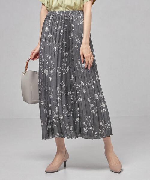 closet story（クローゼットストーリー）の「＜closet story＞□CSC ミニドット×フラワー プリーツ ロングスカート -手洗い可能-（スカート・レディース・ライトブルー/ブラック・FREE）」の2枚目の写真