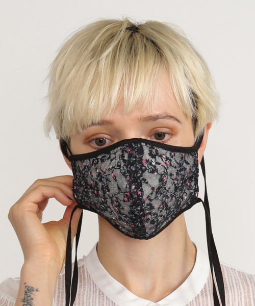 ABITOKYO（アビトーキョー）の「オシャレ　アクセサリー気分の華やか刺しゅうファッションマスク【日本製】（マスク・レディース・ブラック・FREE）」の3枚目の写真