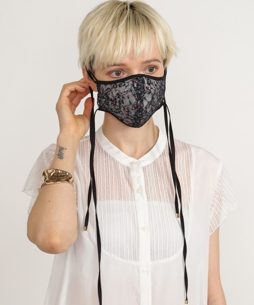 ABITOKYO（アビトーキョー）の「オシャレ　アクセサリー気分の華やか刺しゅうファッションマスク【日本製】（マスク・レディース・ブラック・FREE）」の12枚目の写真