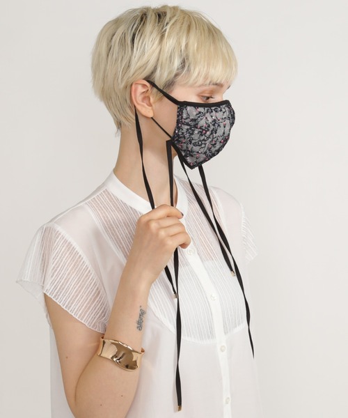 ABITOKYO（アビトーキョー）の「オシャレ　アクセサリー気分の華やか刺しゅうファッションマスク【日本製】（マスク・レディース・ブラック・FREE）」の17枚目の写真