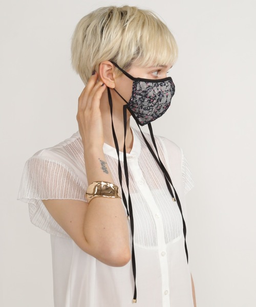 ABITOKYO（アビトーキョー）の「オシャレ　アクセサリー気分の華やか刺しゅうファッションマスク【日本製】（マスク・レディース・ブラック・FREE）」の9枚目の写真